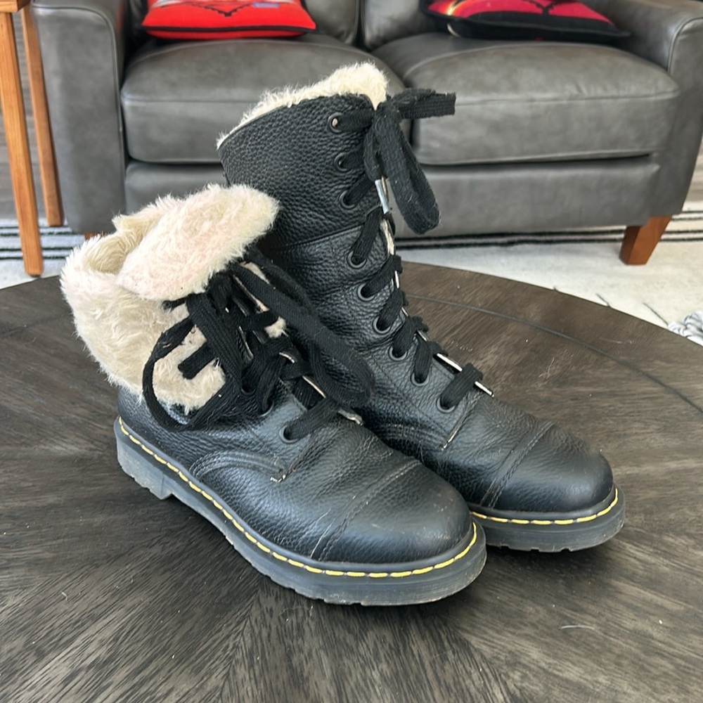 Faux Fur Dr. Martens US Women’s 10